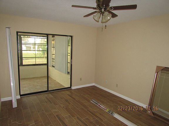 4th image of 892 Stonybrook Cir