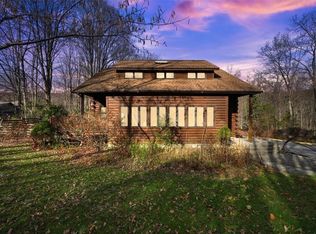 52 Cascade Rd, Warwick, NY 10990