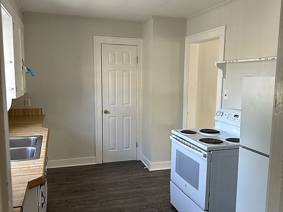 2nd image of 251 1/2 W 11th St