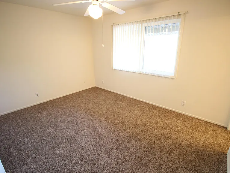 5574 Camber Dr — Photo 15