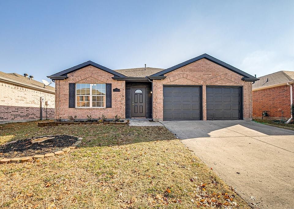1st image of 302 Lochwood Dr