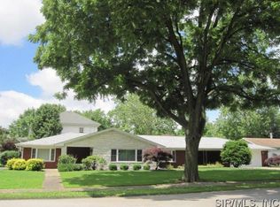 701 N Harrison St, Litchfield, IL 62056