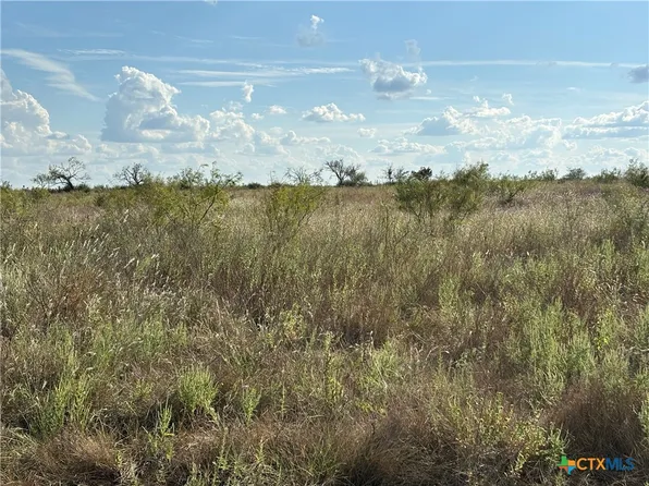 32 Homestead Dr, Lampasas, TX 76550