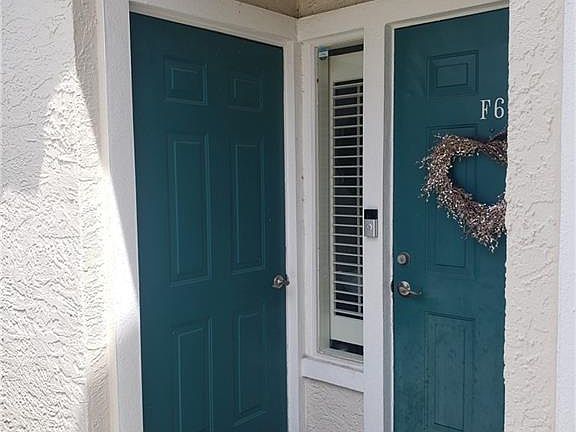 4th image of 71 Emerald Woods DR #F6