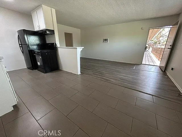 685 E Vista Chino #A — Photo 12