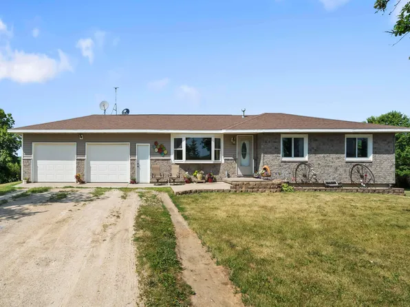 28225 110th St, New Hartford, IA 50660