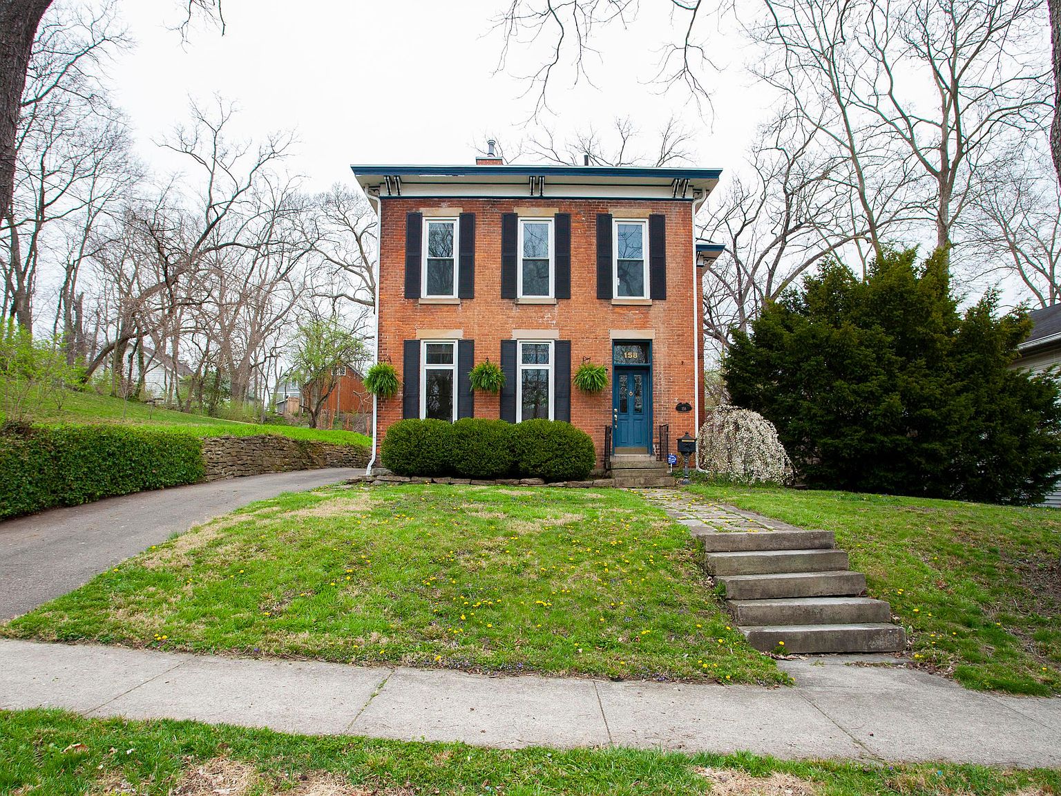 158 W Central Ave, Delaware, OH 43015 Zillow