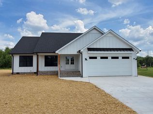 28 Cypress Cir, Winchester, TN 37398