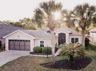 20801 Queen Alexandra Dr, Leesburg, FL 34748