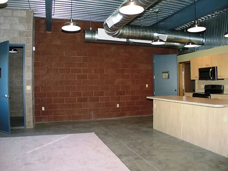 1229 N Gould St — Photo 4