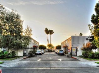7141 Coldwater Canyon Ave APT 3, North Hollywood, CA 91605