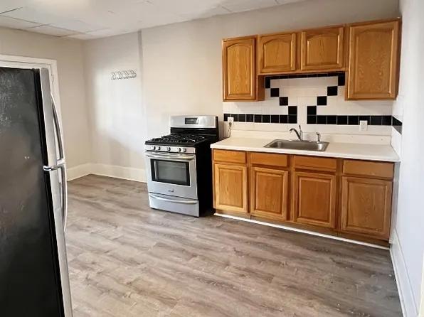 9 School St, Somerville, MA