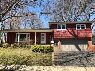 223 W Hillcrest Dr, Dekalb, IL 60115