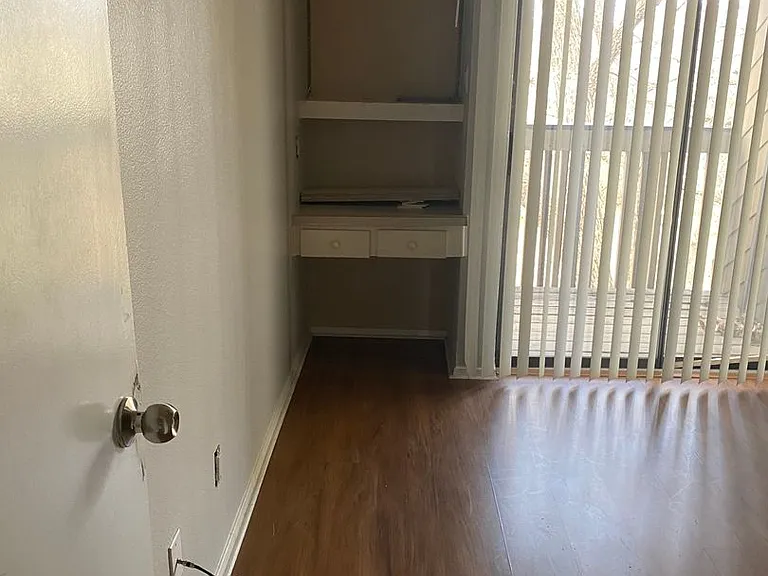 612 Park Pl #301 — Photo 27