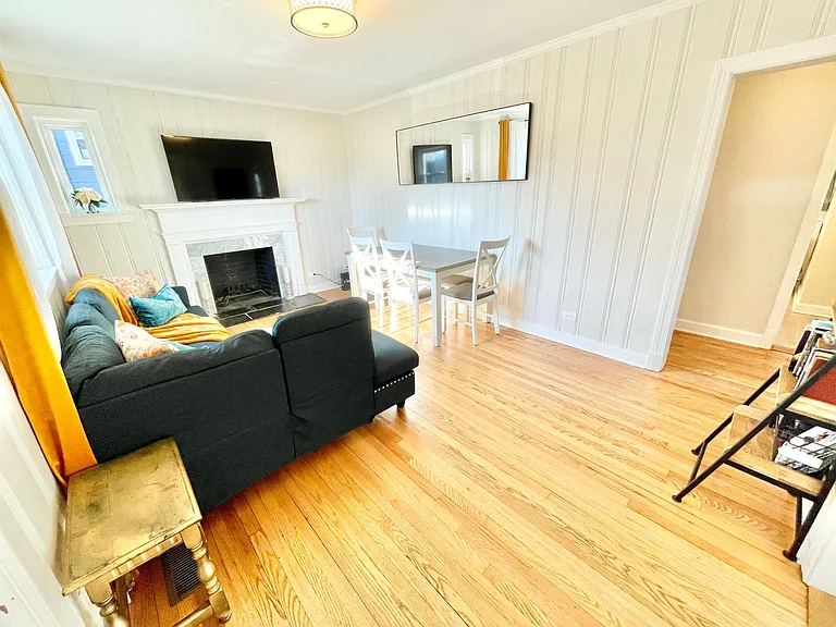 1325 Willow Dr — Photo 4