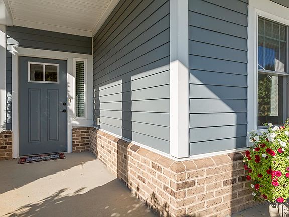 5th image of 2575 Greenport Dr