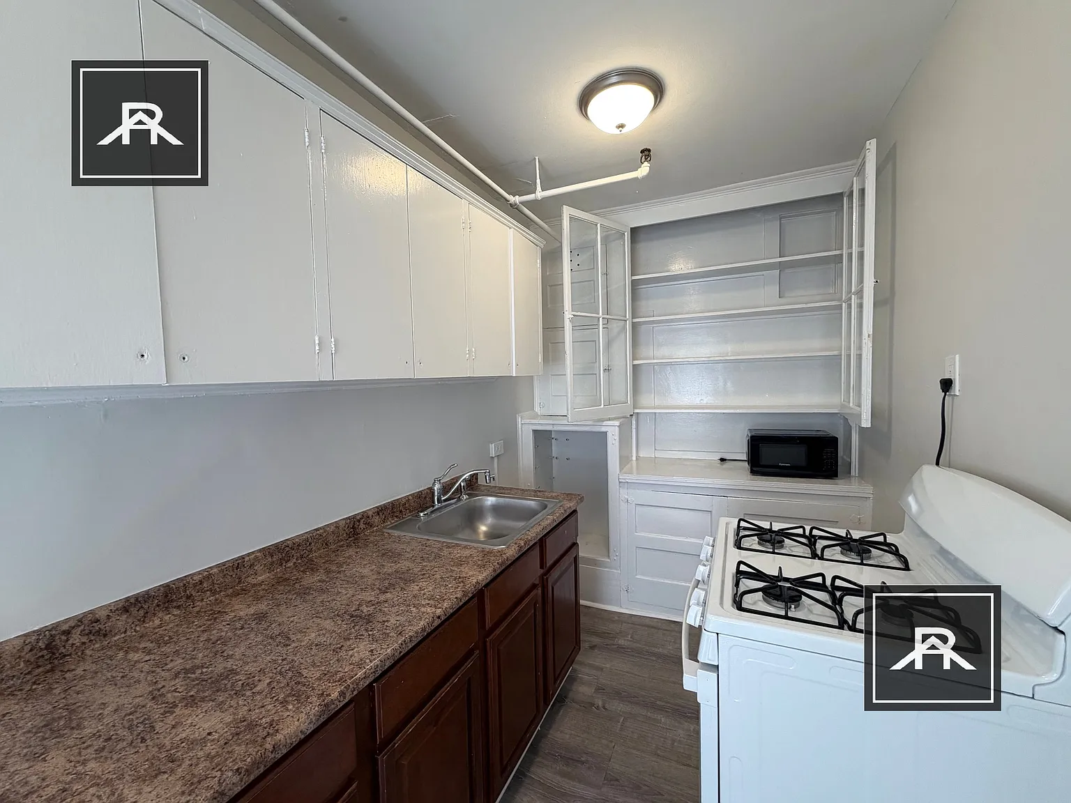 1 bed, 1.0 bath, 675 sqft, $2,400 — Photo 2