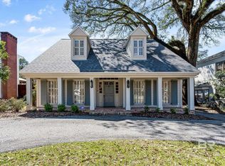 3921 McGregor Ct, Mobile, AL 36608