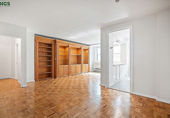 3rd image of 63 E 9th St APT 9L