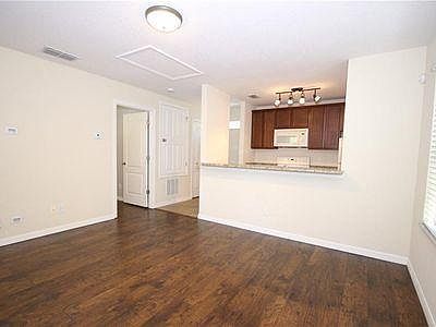 4th image of 2211 E Central Blvd #B