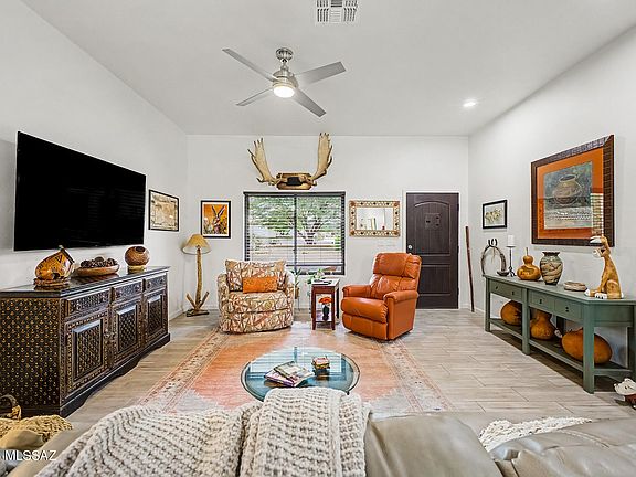 5th image of 63 Almendras Ct