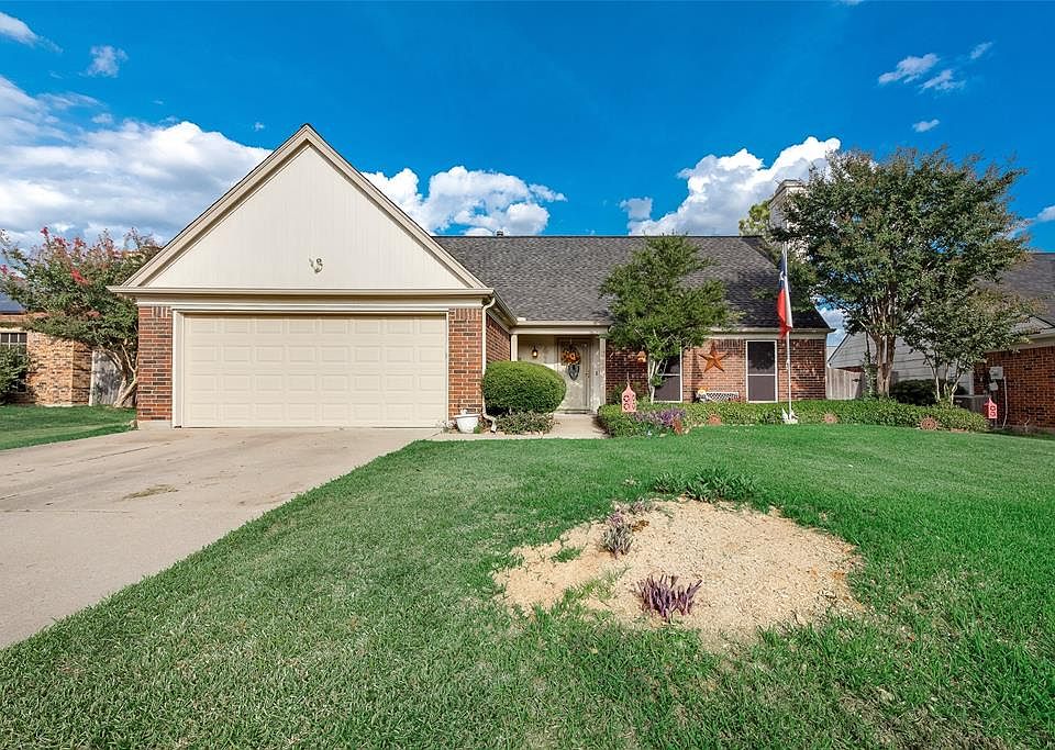 1st image of 4114 Scotland Dr
