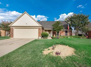 4114 Scotland Dr, Grand Prairie, TX 75052
