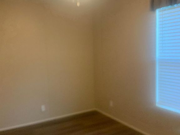 5th image of 1675 Yorkshire Cir
