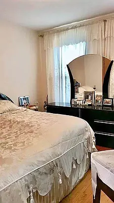 Rented by RealTegrity NY LLC | media 40