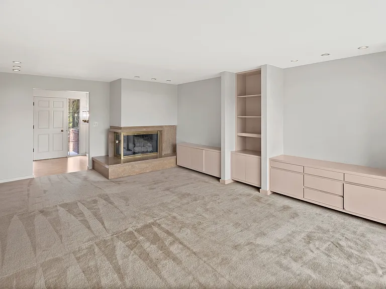 10540 11th Ave NW — Photo 6