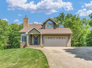 37402 Comanche Dr, Saybrook, IL 61770