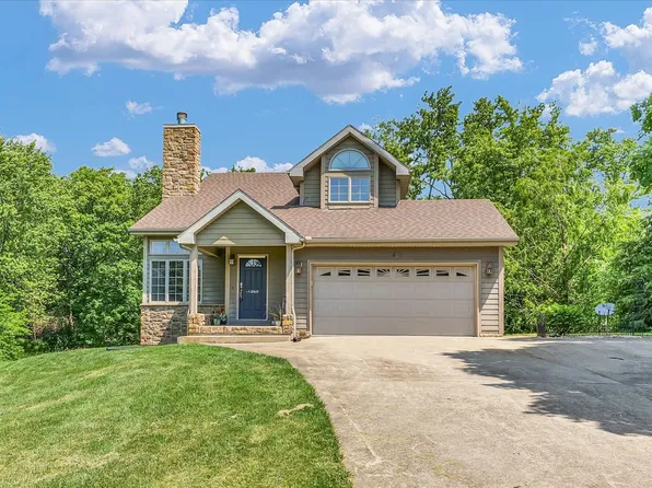 37402 Comanche Dr, Saybrook, IL 61770