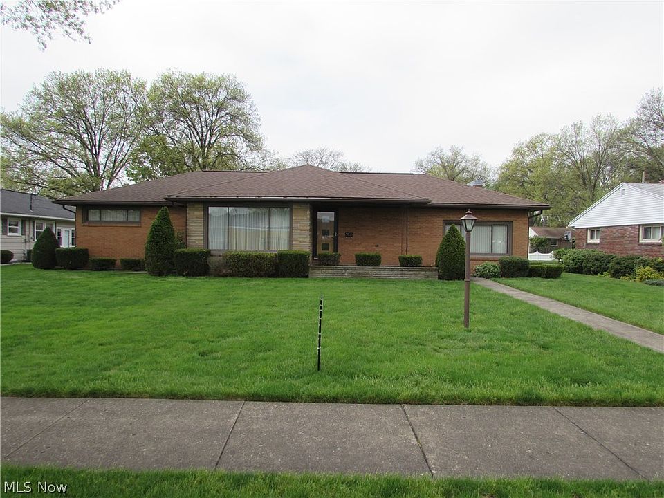 1st image of 210 S McKinley Ave