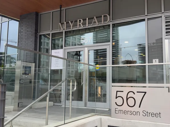 567 Emerson St #3603, Coquitlam, BC V3J 0G3