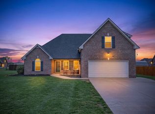 7930 Peridot Cir, Murfreesboro, TN 37127