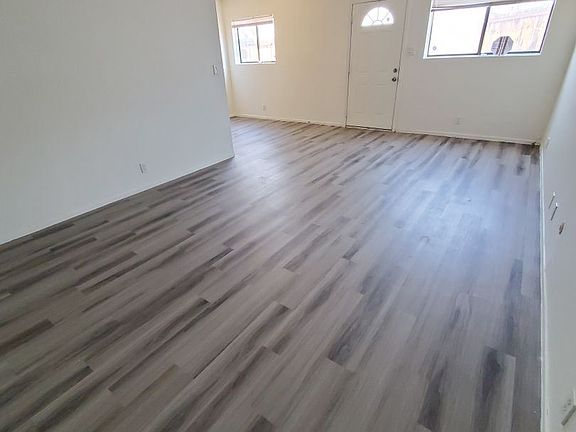 3rd image of 12700 Copper Ave NE APT D