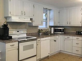 43 Locust St, Oxford, MA 01540