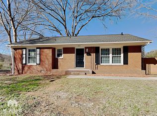 4010 Crestridge Dr, Charlotte, NC 28217