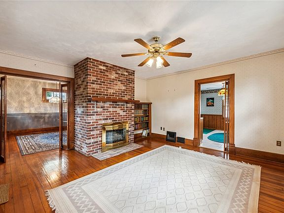 5th image of 805 Alexander Ave