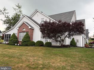 81 Hunters Trl, Gettysburg, PA 17325