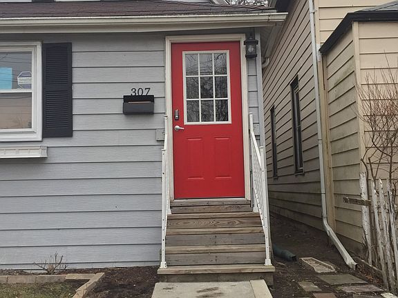 2nd image of 307 S Lincoln Ave