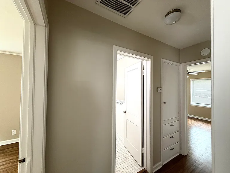 301 S College Ave — Photo 21