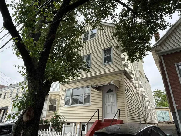 80 Mcadoo Avenue image 1 of 14