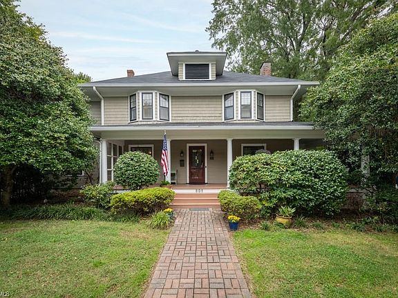 2nd image of 808 Cypress St