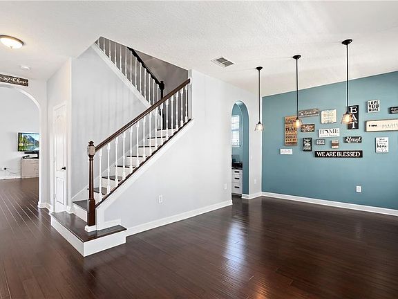 5th image of 3427 Carriage Lake Dr