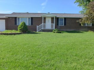 308 E 22nd St, Huntingburg, IN 47542