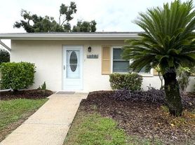 2202 Clubhouse Dr
