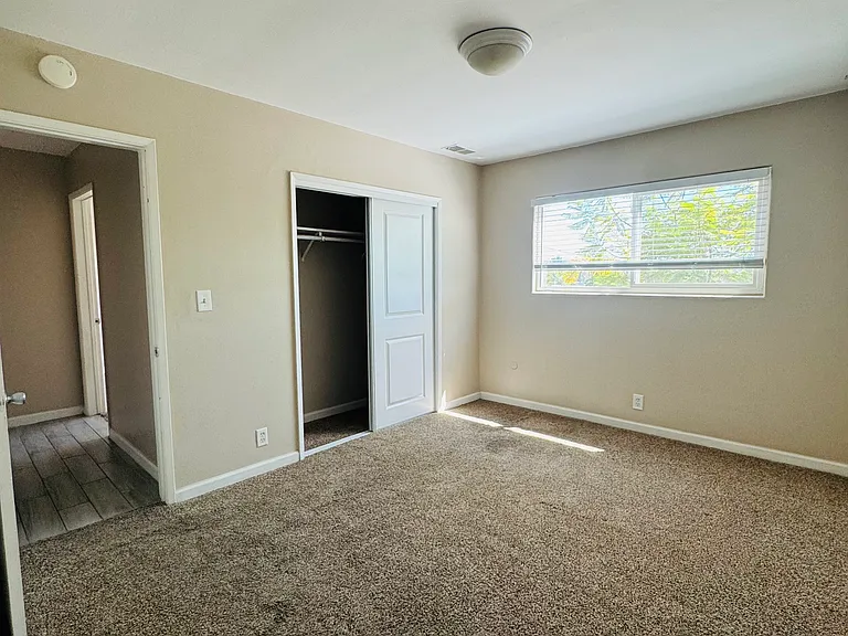 1047 Sycamore Ave #A — Photo 13