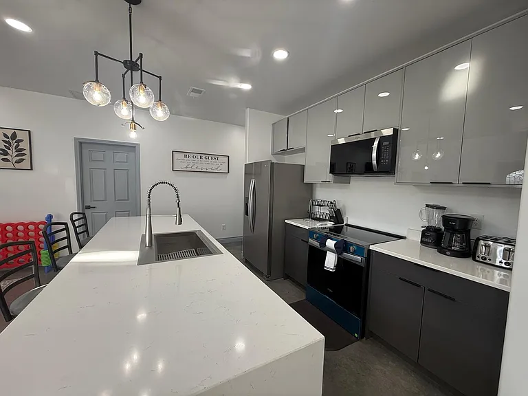 1593 Walter Stuart Loop — Photo 14
