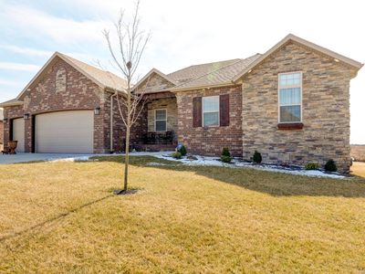 704 W Laverne Dr, Nixa, MO, 65714